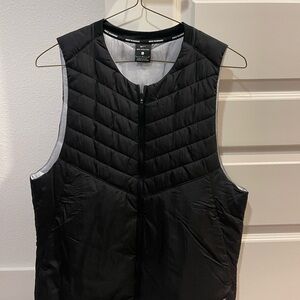 Nike Aerolayer Black and White Running Jacket